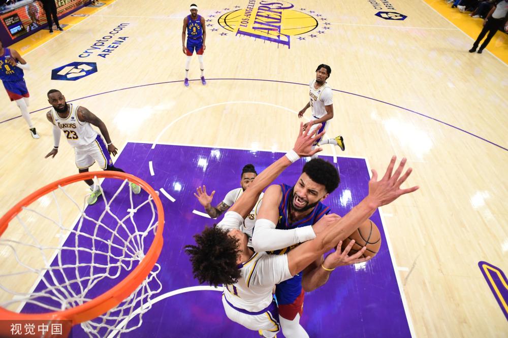 然而球队在 然而球队在